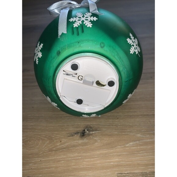 Animated Lighted Musical Ornament Plastic Gingerbread House Green Countertop - Picture 5 of 9